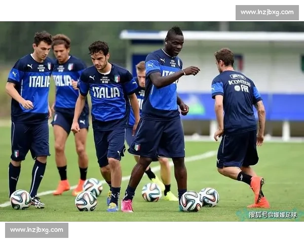 卡拉巴赫与谢里夫对决分析：战术布局与关键球员对比探讨