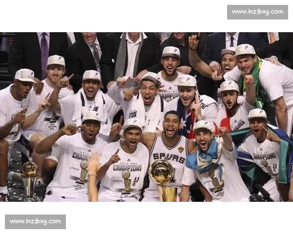 回看热火对决马刺六场经典录像解析冠军走向与战术博弈全程复盘