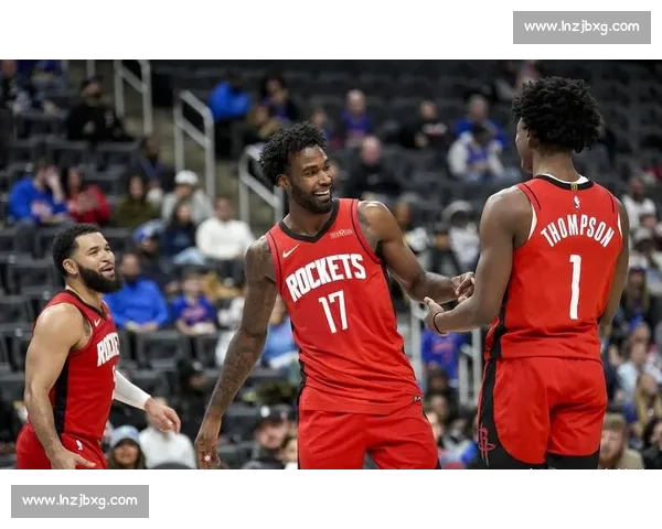 火箭迎战开拓者焦点对决青年军碰撞季后赛悬念升级西部格局之夜